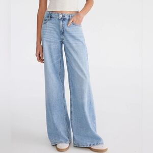 Aeropostale High Rise Super Wide Leg Light Blue Jeans, Size 8 Reg